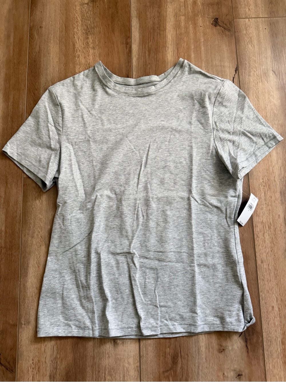 NWT GAP T-shirt - Picture 5 of 6